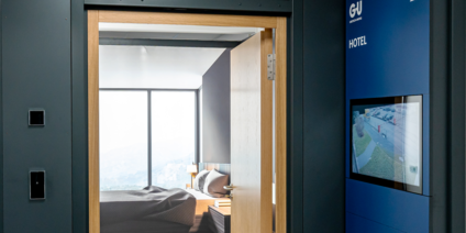 Showroom BKS Vernetzte Welten Hotel 
Hotelzimmer Eingang mit Zugangssystem