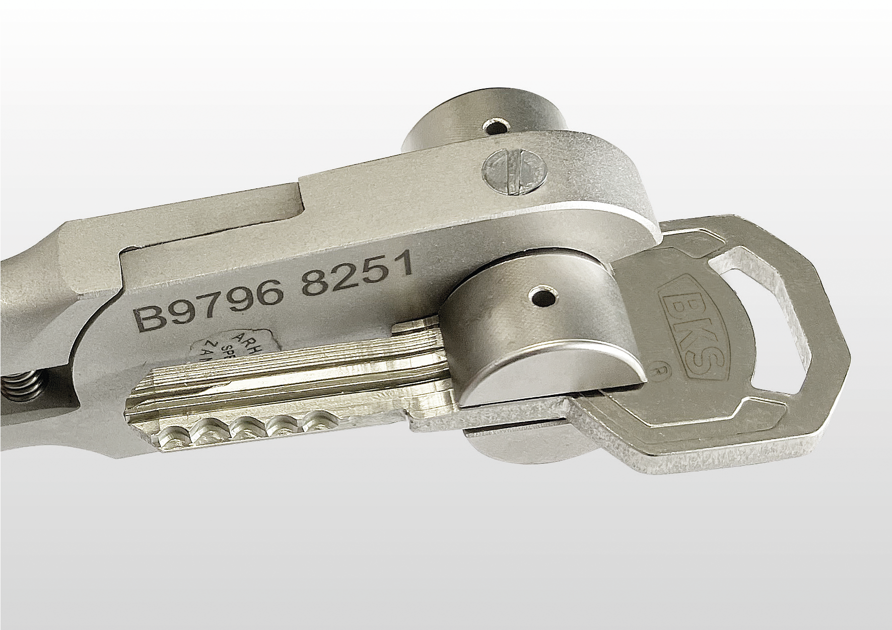 BKS Umkugelzange – Arbeitsschritt Kugel einsetzen